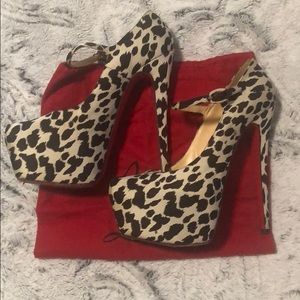 Louboutin Daffodile Mary Jane (USED) 38 1/2